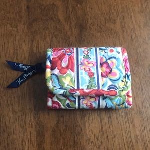 Vera Bradley Hope Garden Tri-fold Velcro wallet